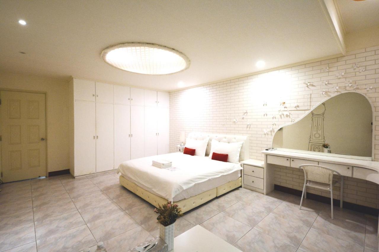 Ariyoshi Ya Apartment Tainan Exterior photo